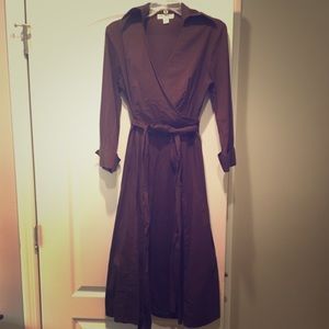 Timeless collared brown wrap dress.